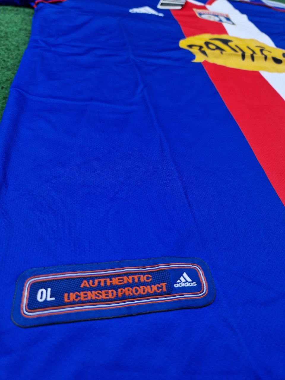 Olympique Lyonnais 03/04 Retro Football Jersey Kit