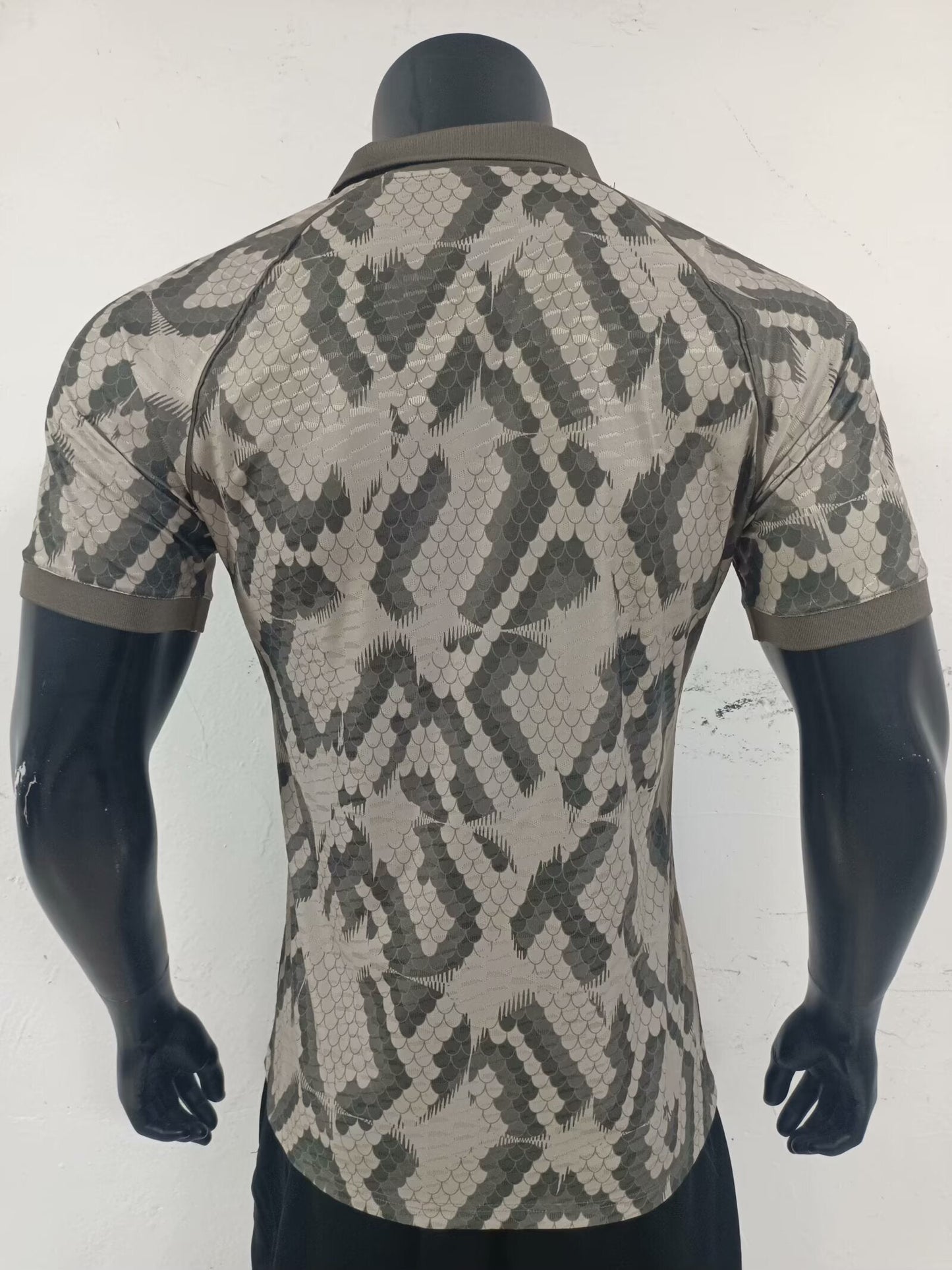 Bayern München New Polo Neck Polokragen Tshirt Paradise Edition