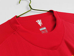 Manchester United 07/08 Retro Football Jersey Kit