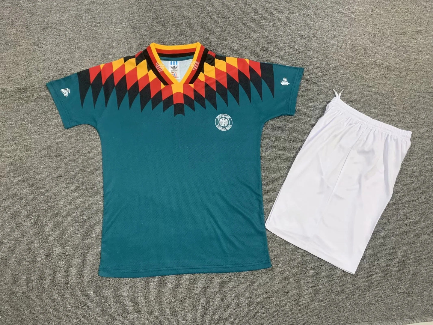 Deutchland 90's Kids Children Set Retro Football Jersey Kinder
