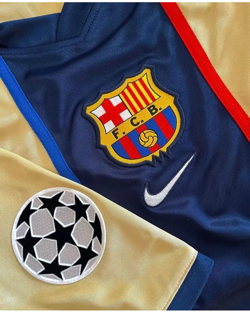Xavi Hernandez 6 Barcelona 2001 2002 Season Retro Football Jersey