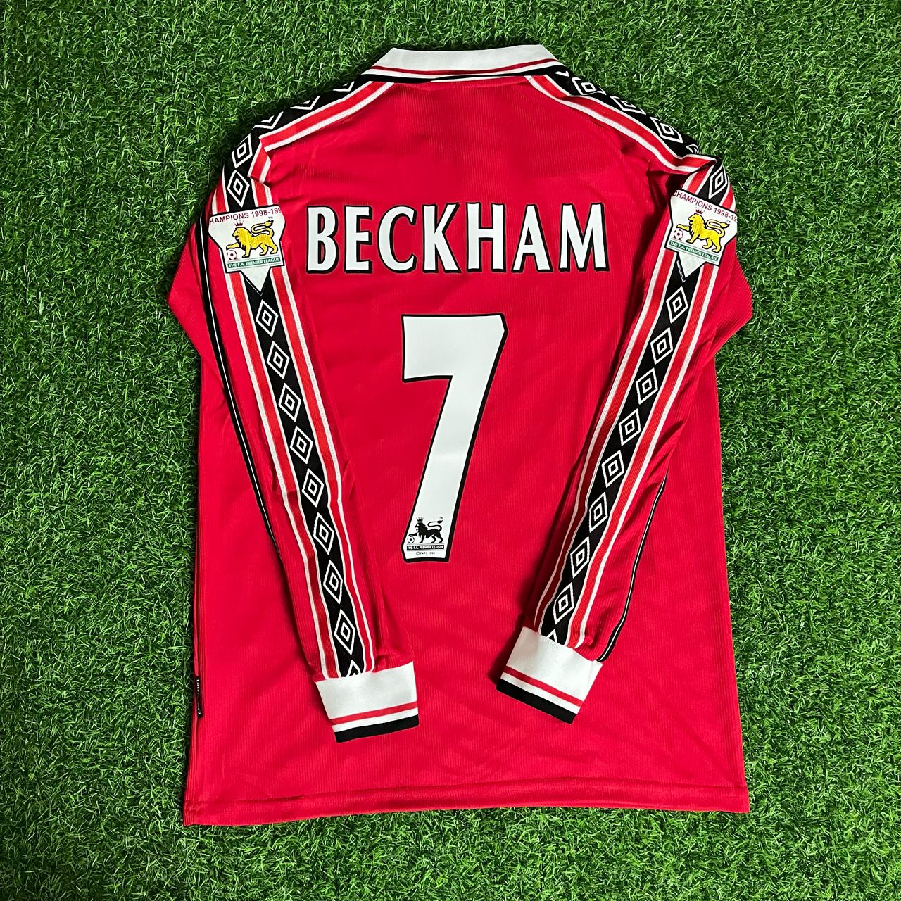 David Beckham 7 - Manchester United 1999 Red Long Sleeve Kit Jersey Trikot Maillot