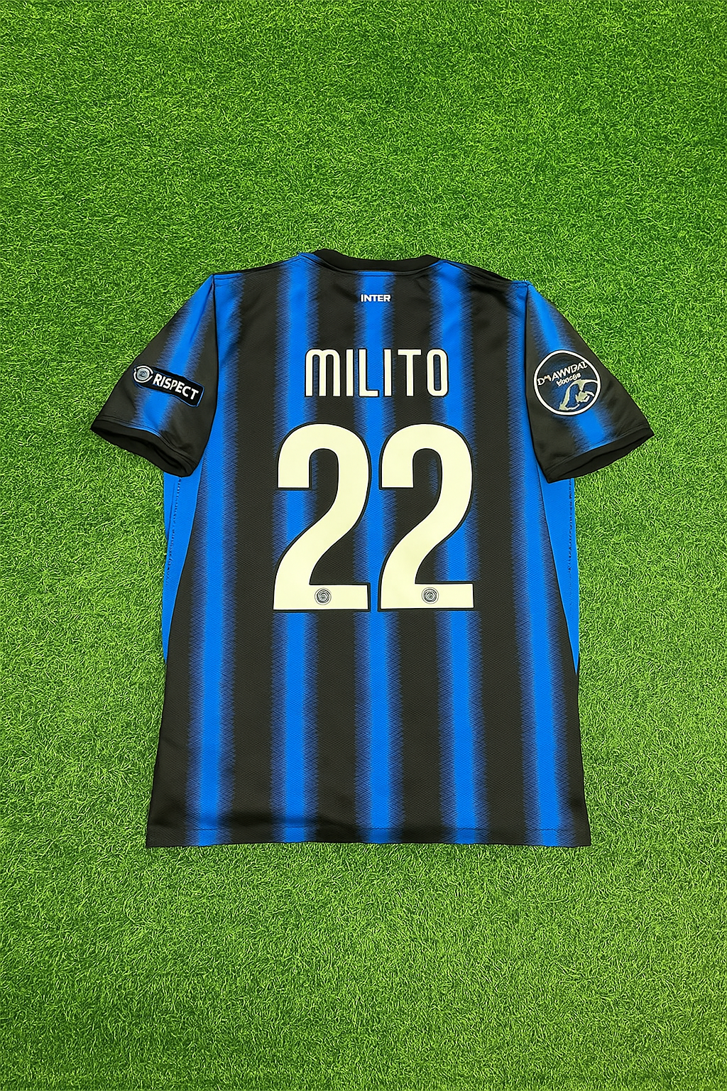 - Diego Milito Inter 2011 Jersey Soccer Trikot Maillot Maglia Soccer Kit