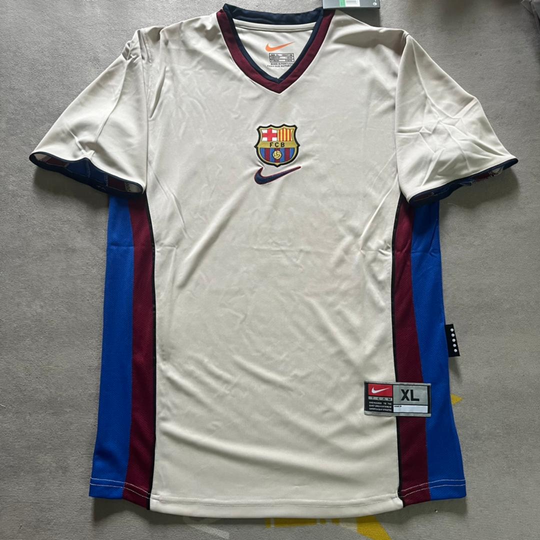 Xavi Barcelona 98/99 Retro Football Jersey Kit