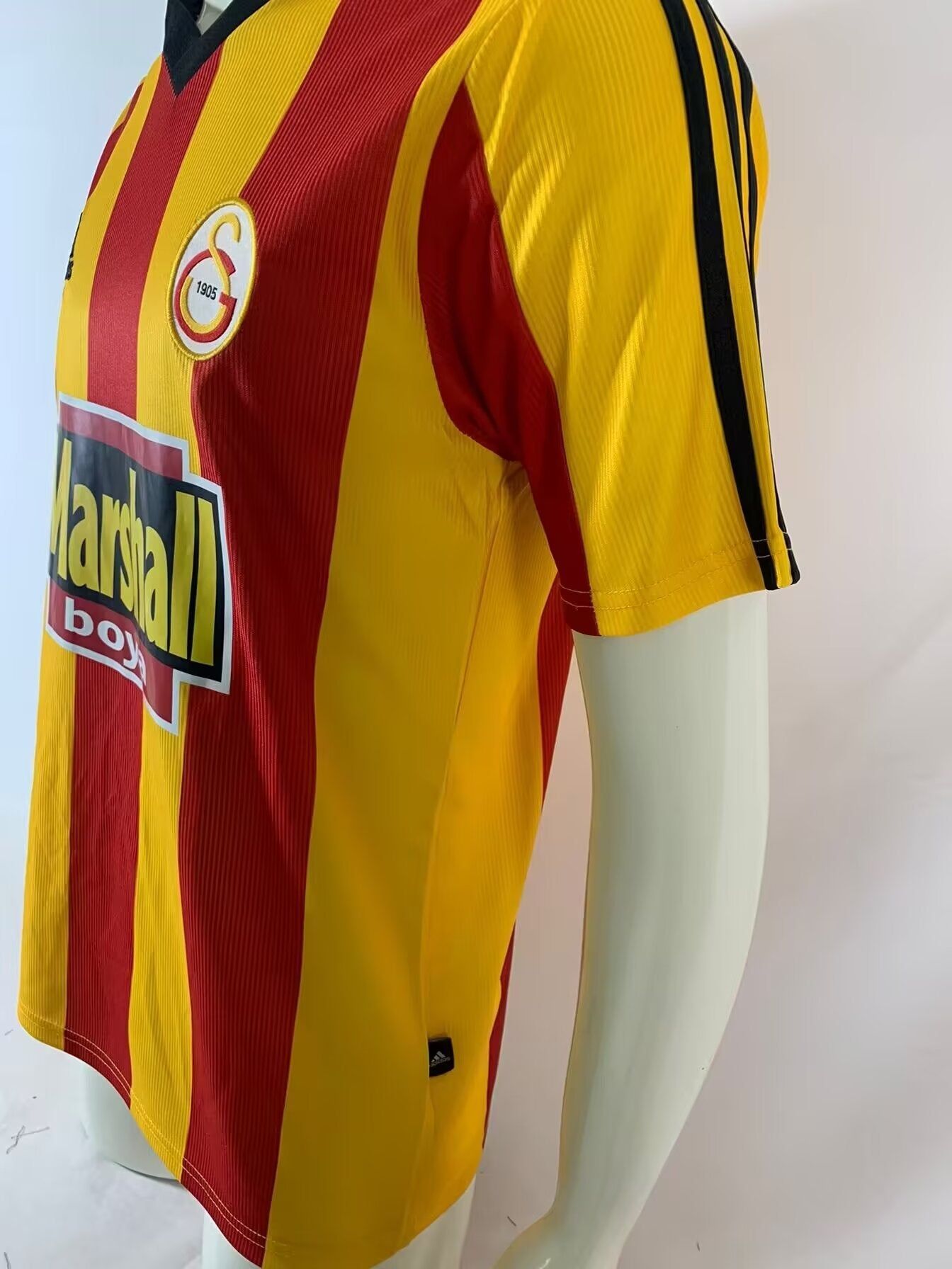 Viktor Osimhen Galatasaray UEFA 2000 Retro Nostalji Formasi Football Home Trikot Jersey Maillot