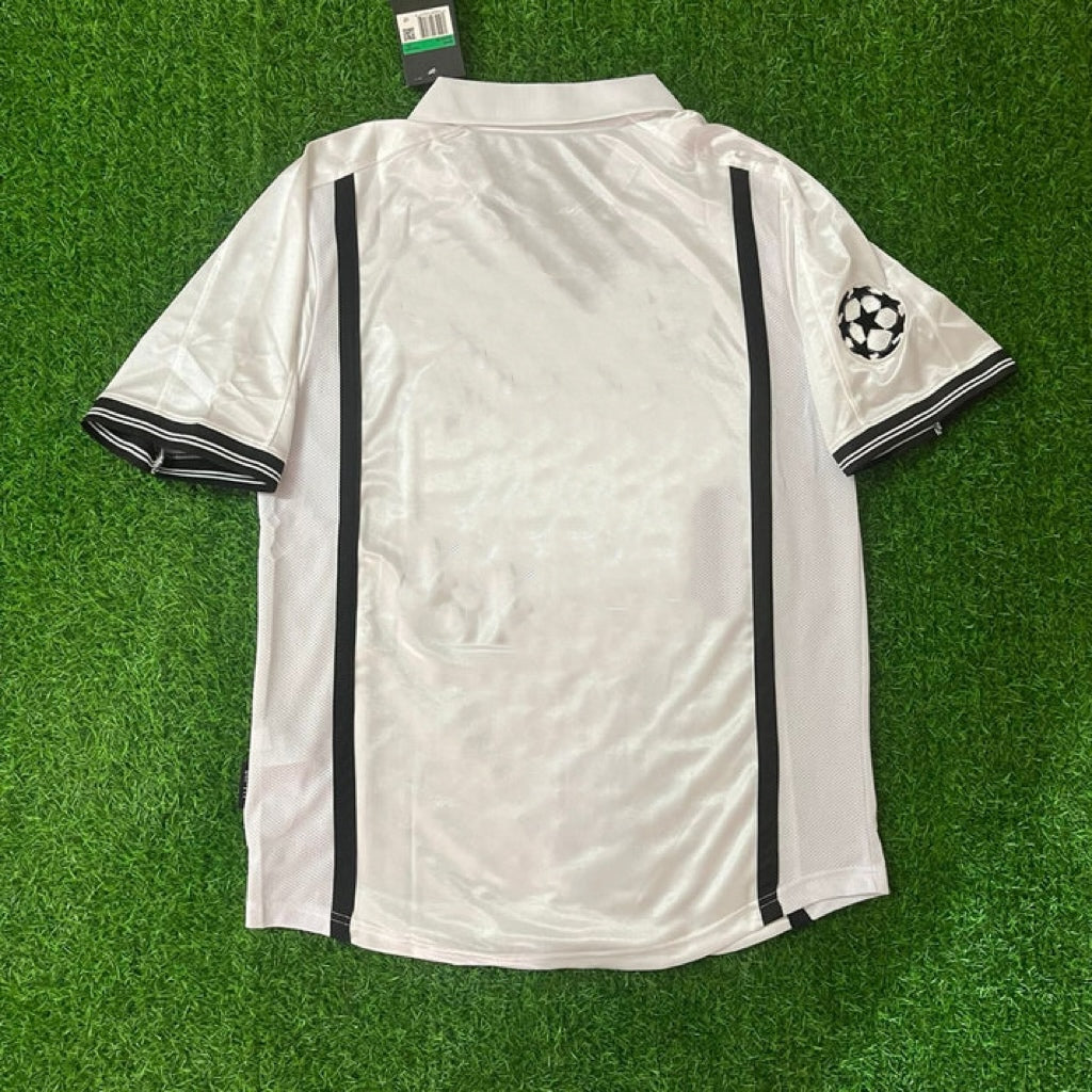 Valencia 2001 Milano Champions League Final Retro Football Jersey Kit
