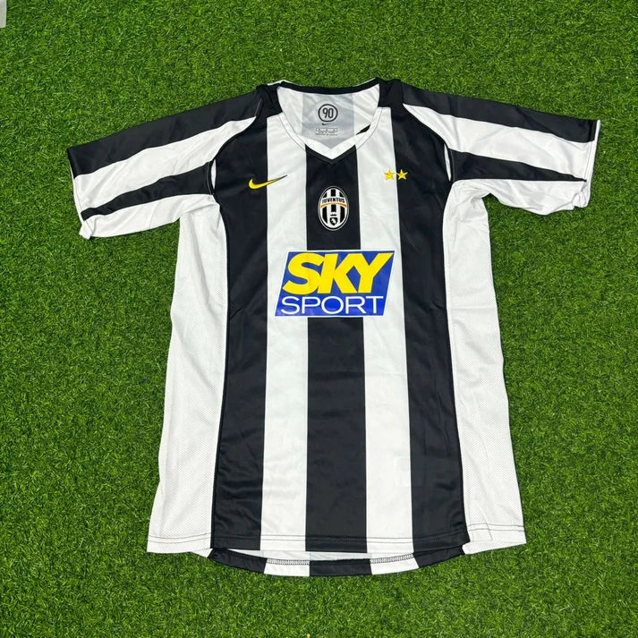 Stephen Appiah #18 Juventus 2004-2005 Black White Home Retro Football Jersey Paradise Edition