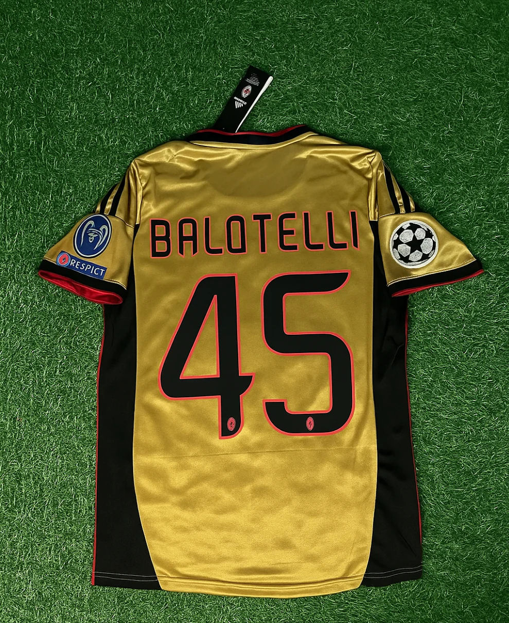 Mario Balotelli - AC Milan 20132014 Retro Soccer Kit Football