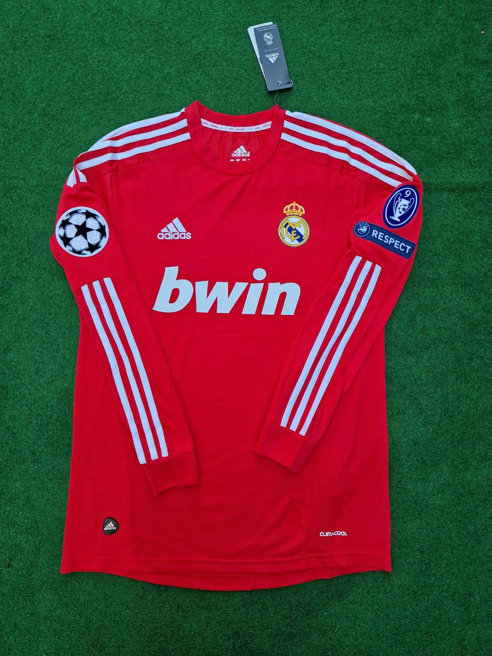 Cristiano Ronaldo CR7 Real Madrid 2011-2012 Red Long Sleeve Jersey Soccer Shirt