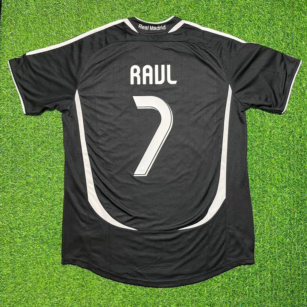 Raul Gonzalez 2006-07 Black Football Jersey