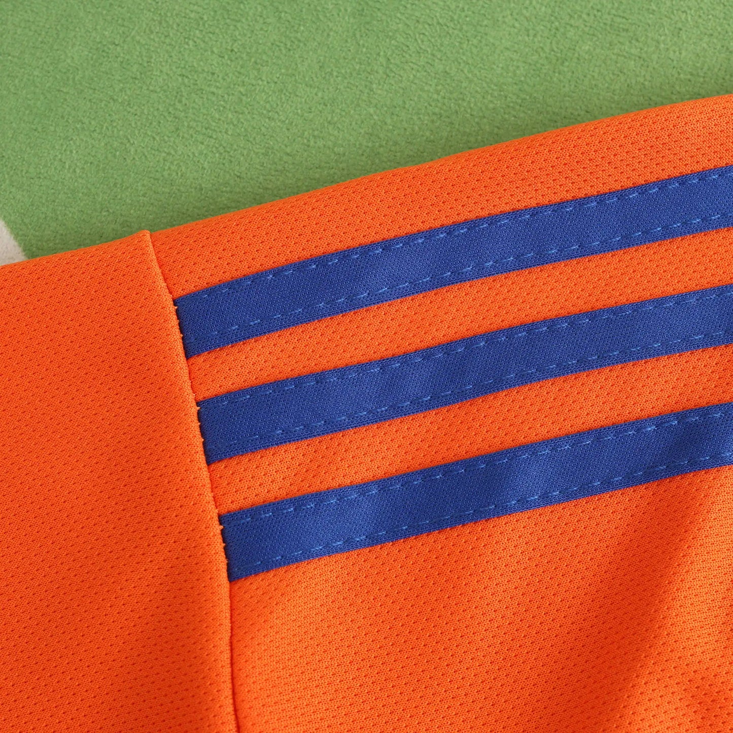 Italiens orangefarbenes Torwart-Edition-Trikot