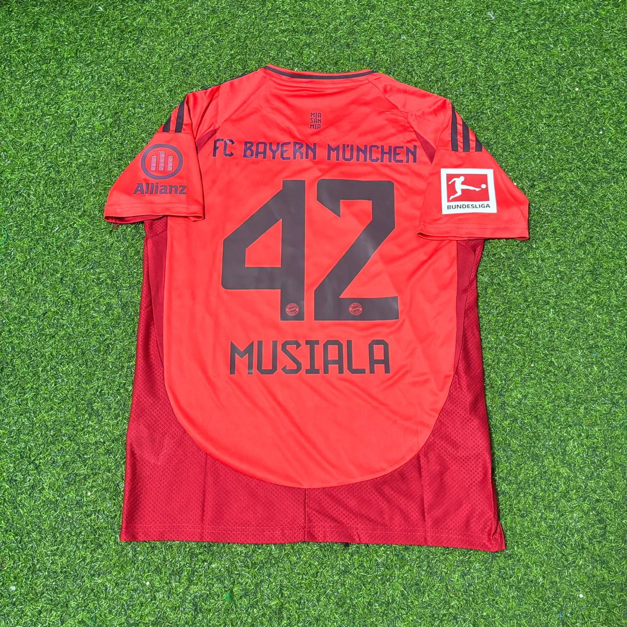 Jamal Musiala 42 Bayern München 2025 Red Football Jersey Kit