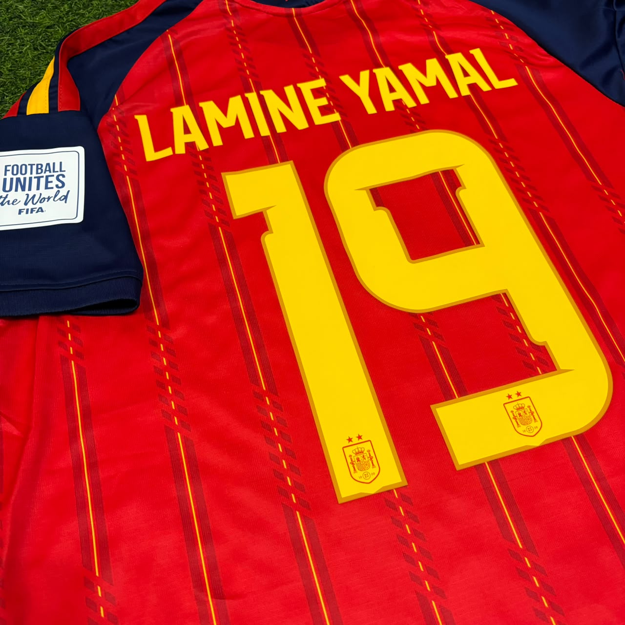Spain World Cup 2026 Lamine Yamal #19 Two Star Champions Home Jersey Trikot Maillot