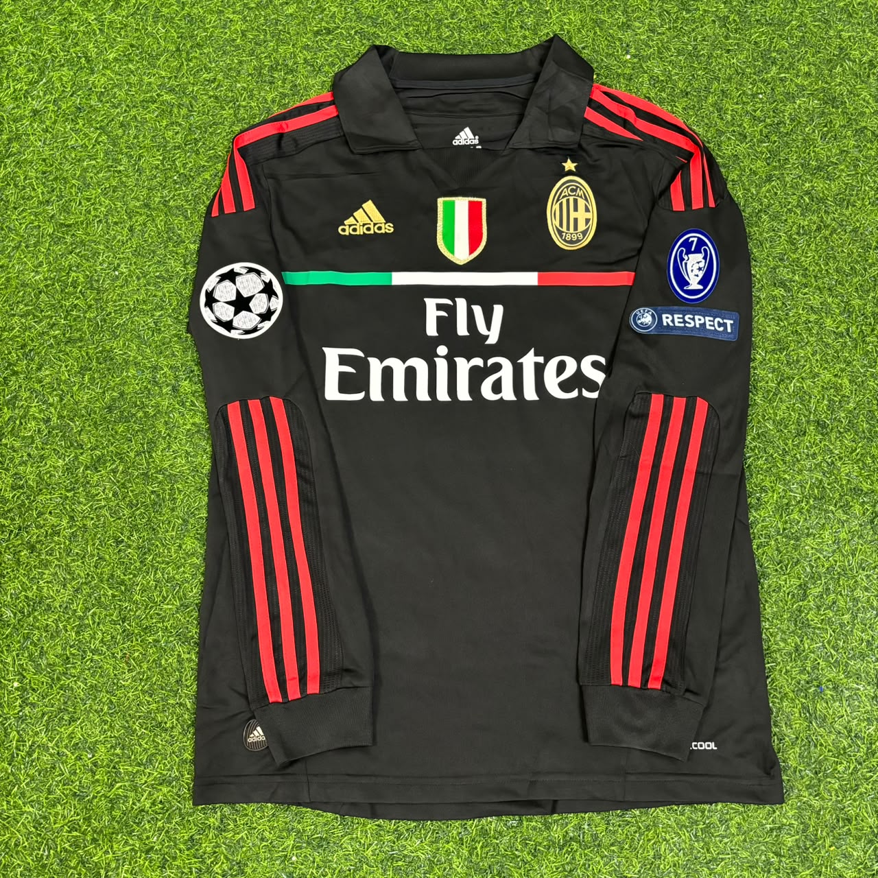 Alessandro Nesta AC Milan 2011/12 Red & Black Retro Football Jersey Collection
