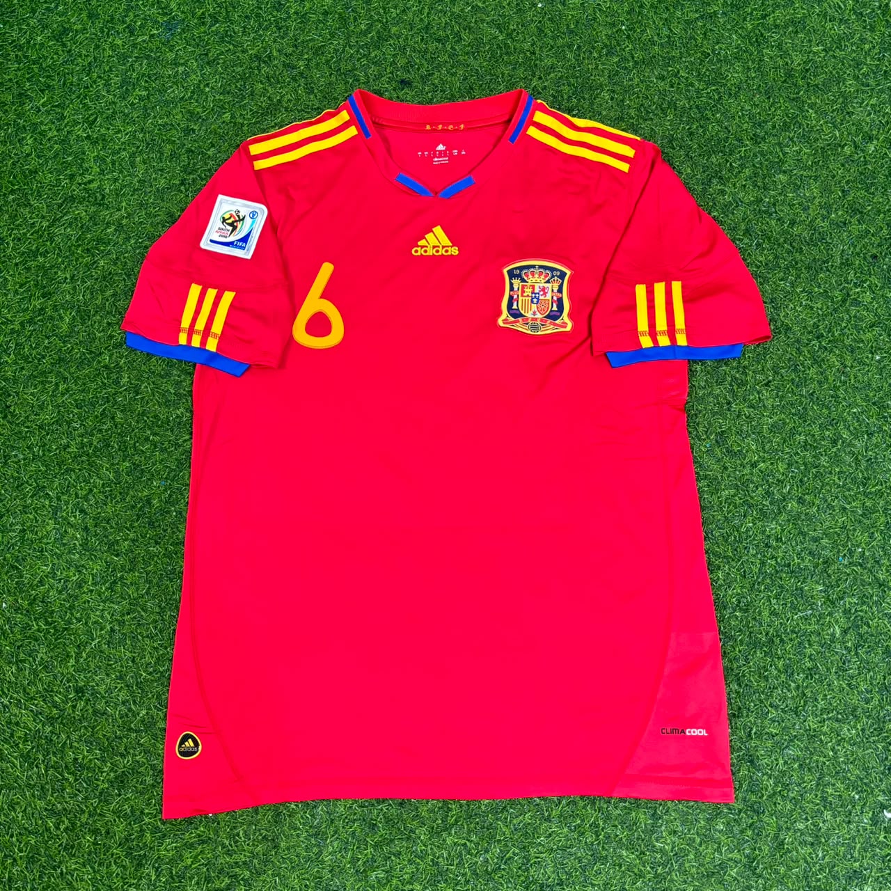 Spain World Cup 2010 Andrés Iniesta #6 Retro Football Jersey Kit