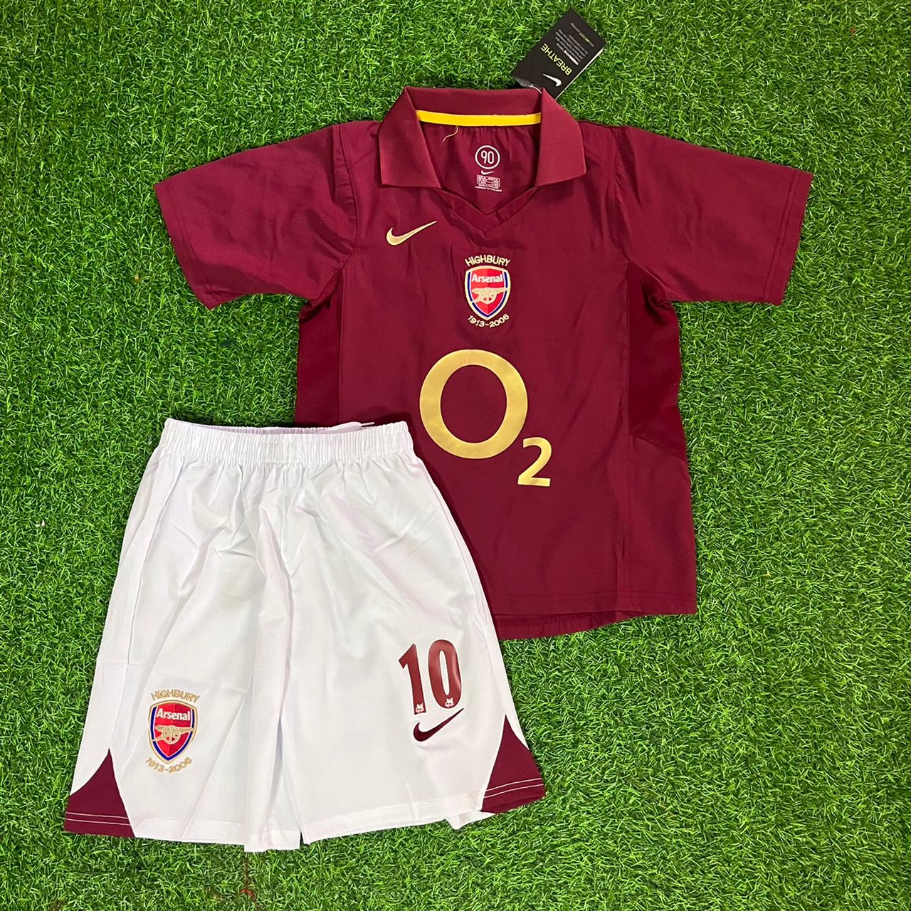 Dennis Bergkamp Arsenal 2005/06 Home Burgundy Kids Kit Football Jersey Kit for Children