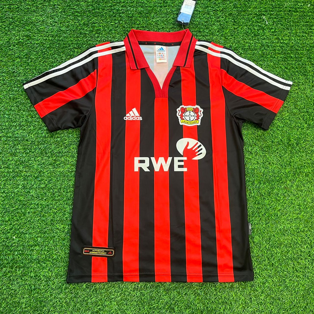 Bernd Schneider Bayer 04 Leverkusen 2001 - 2002 Heim Football Jersey Kit
