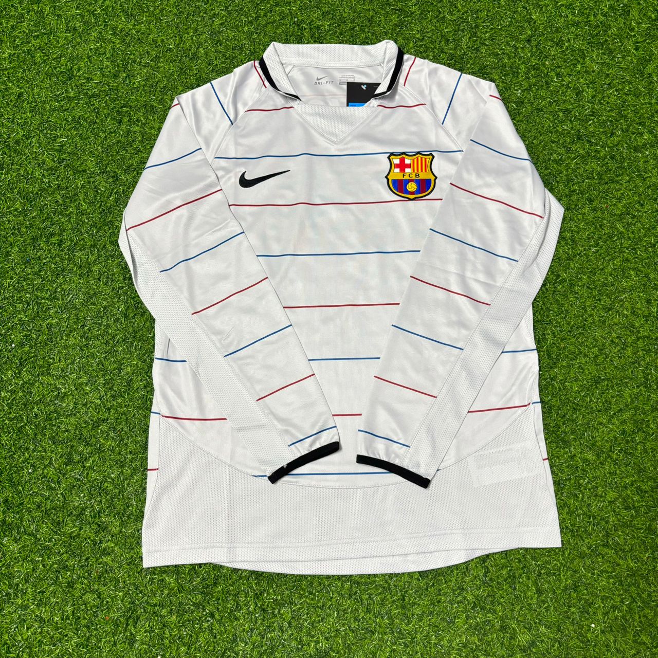 Carles Puyol #5 Barcelona 2003 2004 Away Long Sleeve Retro Football Jersey Collection
