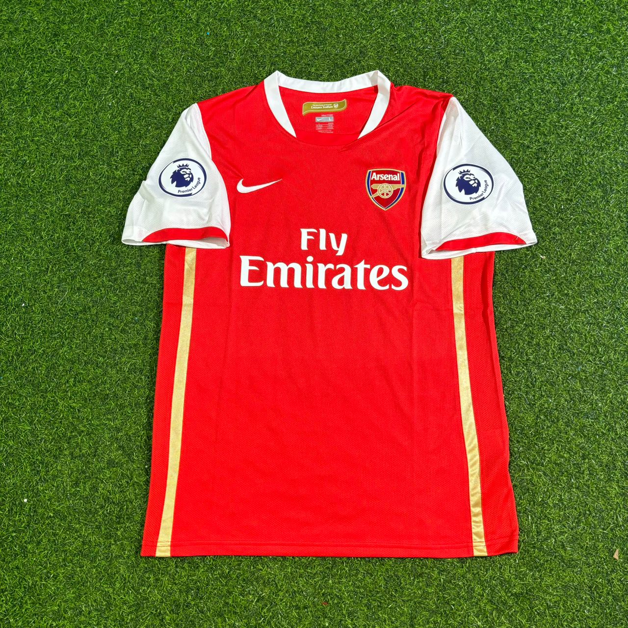 Cesc Fàbregas #4 Arsenal 2006/2008 Season Retro Football Jersey