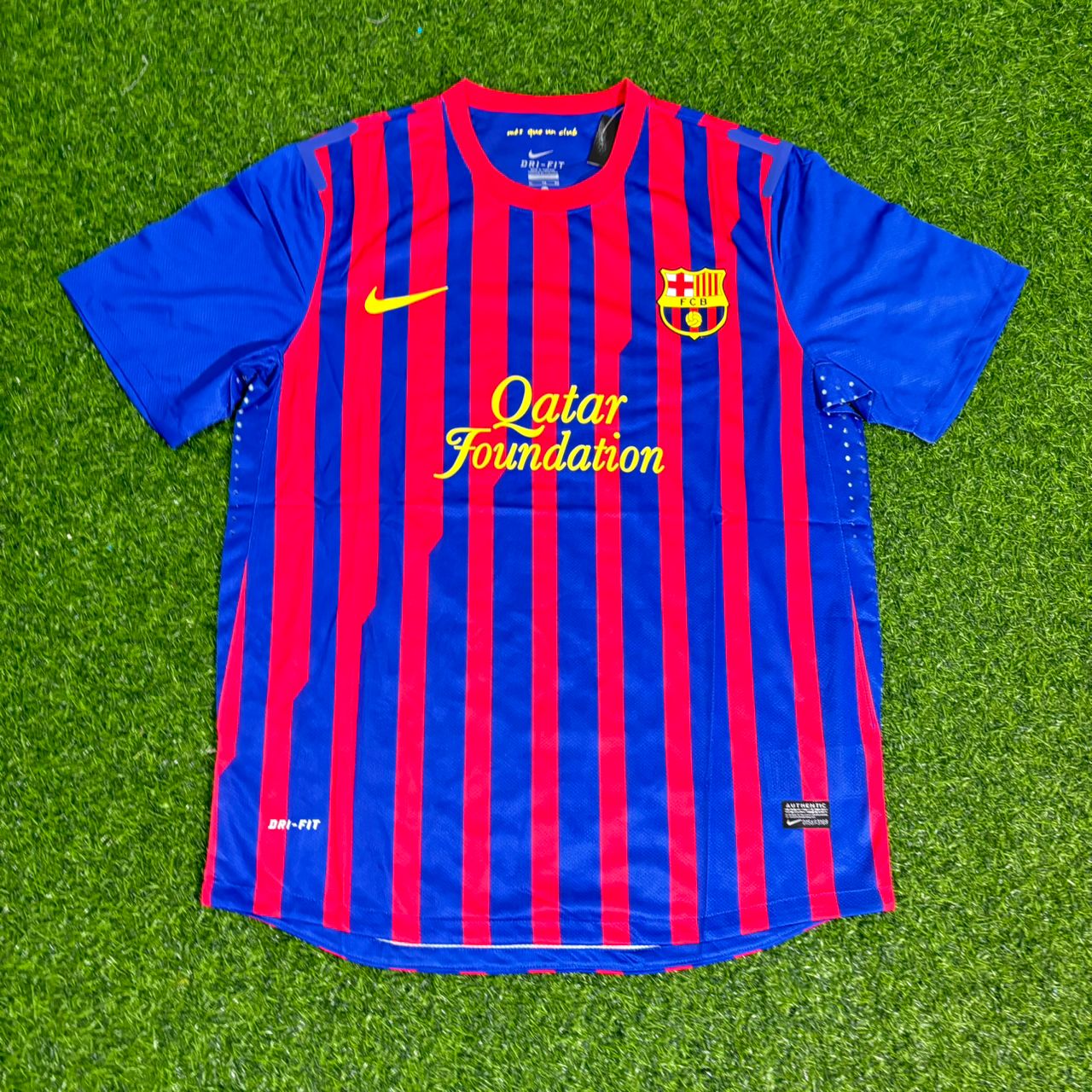 Barcelona Neymar Jr Retro Home Football Jersey Kit