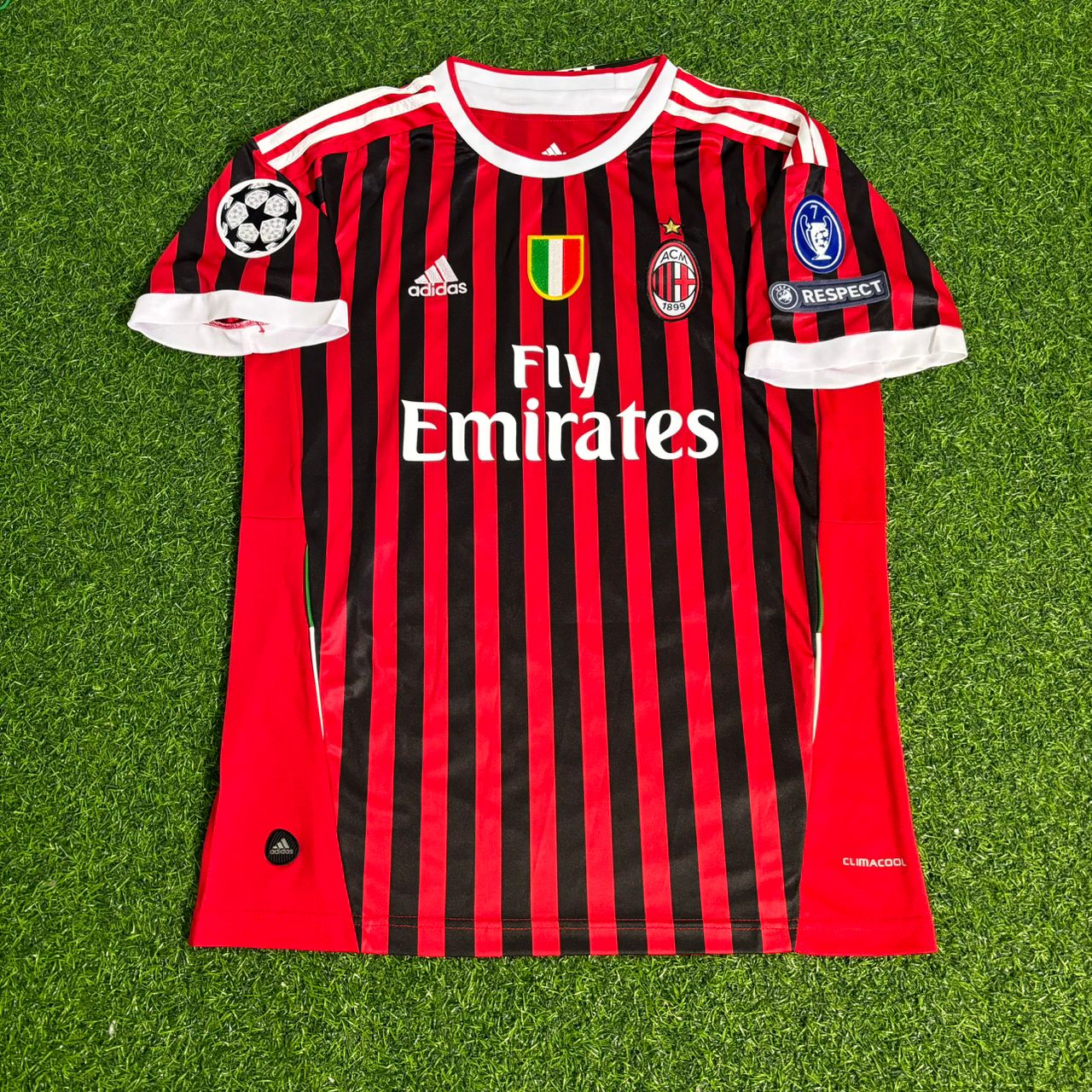 Clarence Seedorf 10 - AC Milan Home 2011/12 Retro Football Jersey Kit