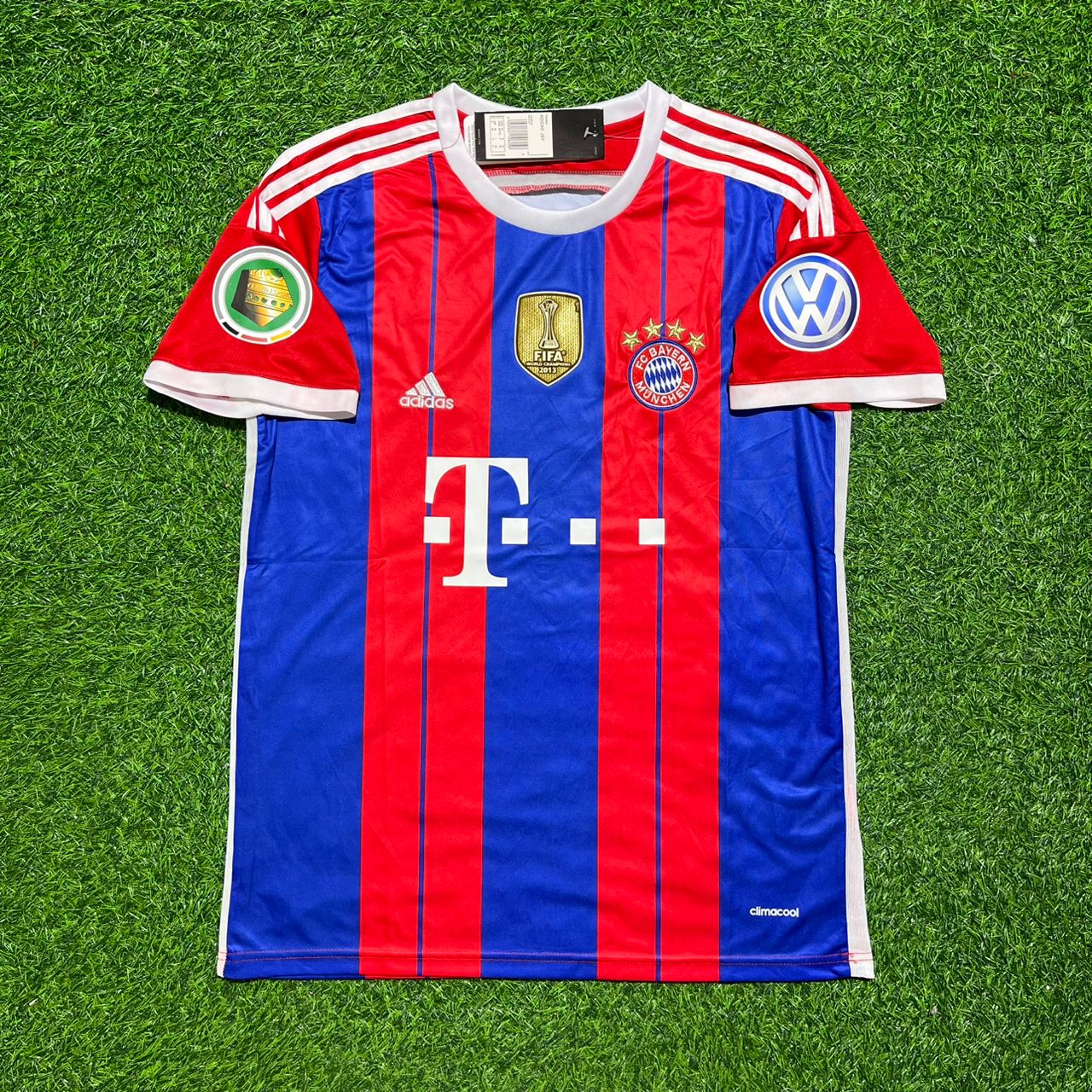 Claudio Pizarro 14- Bayern Munich 2014-2015 Football Jersey Kit
