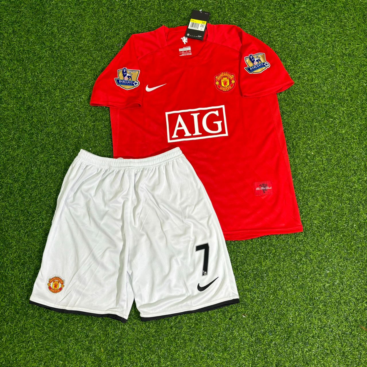 Cristiano Ronaldo CR7 Manchester United 2007/2008 Premier League Kids Retro Football Jersey Kit