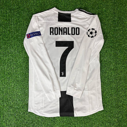 Cristiano Ronaldo Juventus 2018 2019 Long - Sleeve Retro Football Jersey Kit