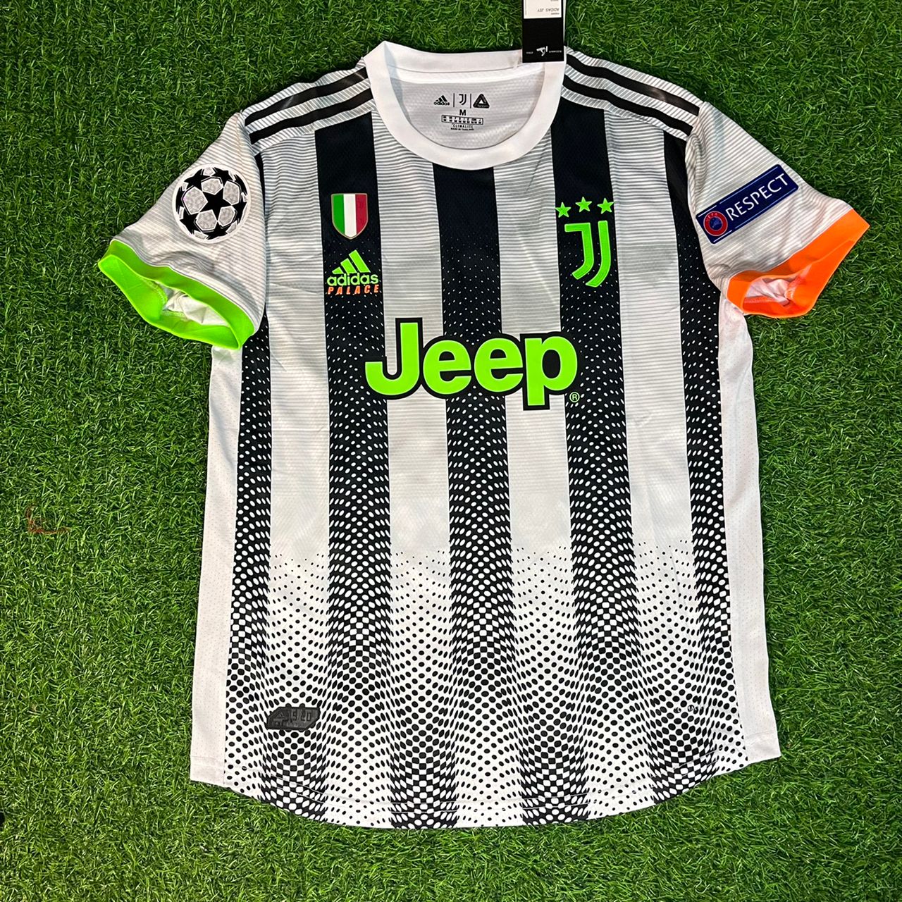 Cristiano Ronaldo 7 - Juventus 2019 - 20 Football Jersey Kit