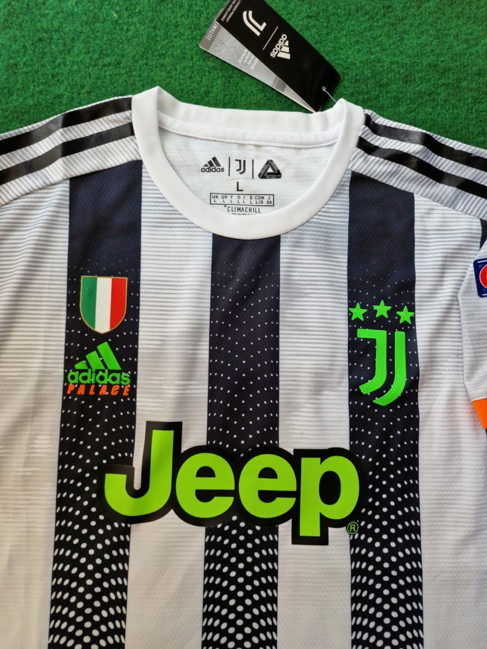 Cristiano Ronaldo 7 - Juventus 2019 - 20 Football Jersey Kit