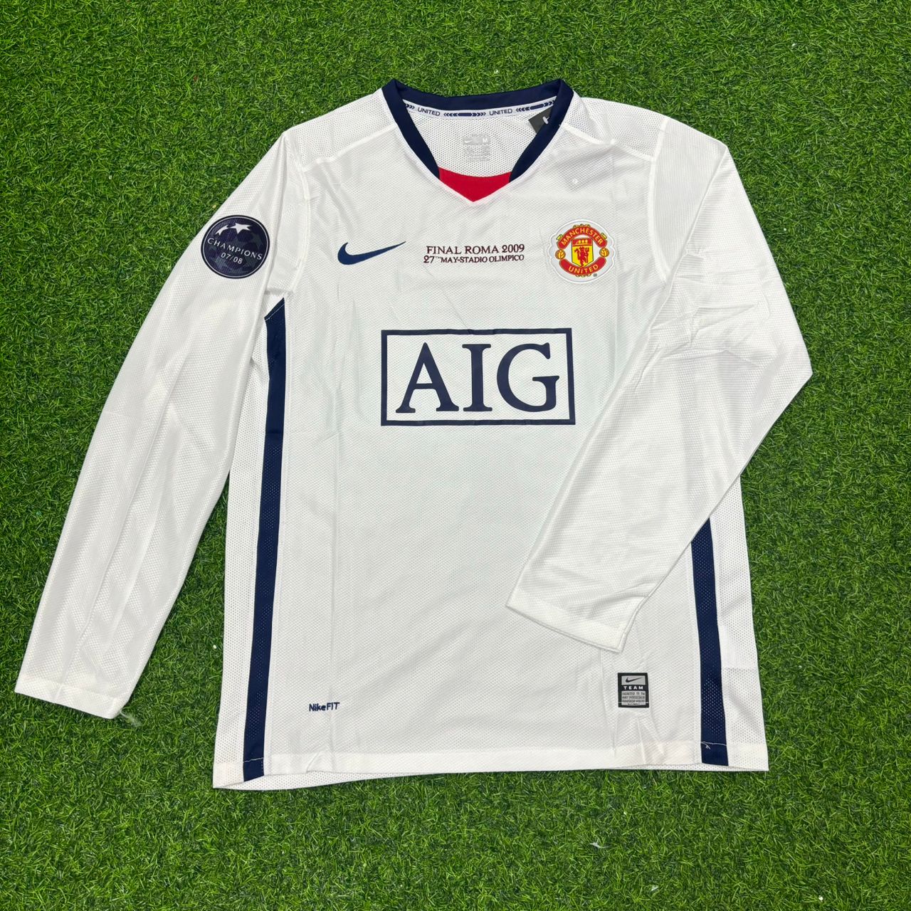 Cristiano Ronaldo Manchester United 2009 CL Final White Long-Sleeve Retro Football Shirt Jersey