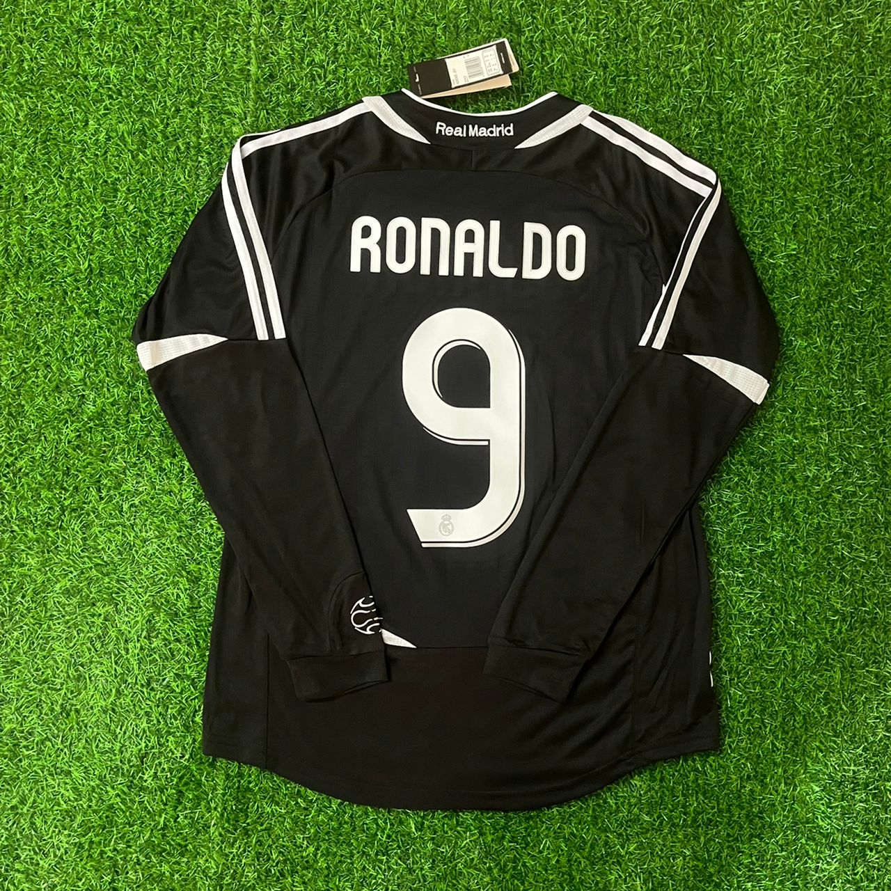 Cristiano Ronaldo Real Madrid 2010 - 2011 Champions League Long Sleeve Football Jersey Kit