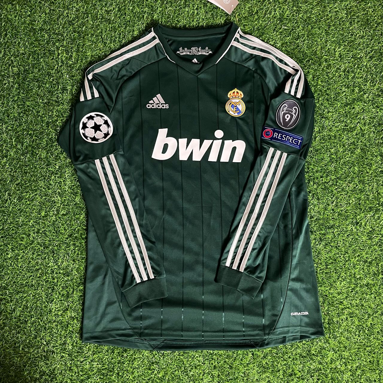 Cristiano Ronaldo Real Madrid 2012-2013 Green Champions League Patch Retro Jersey