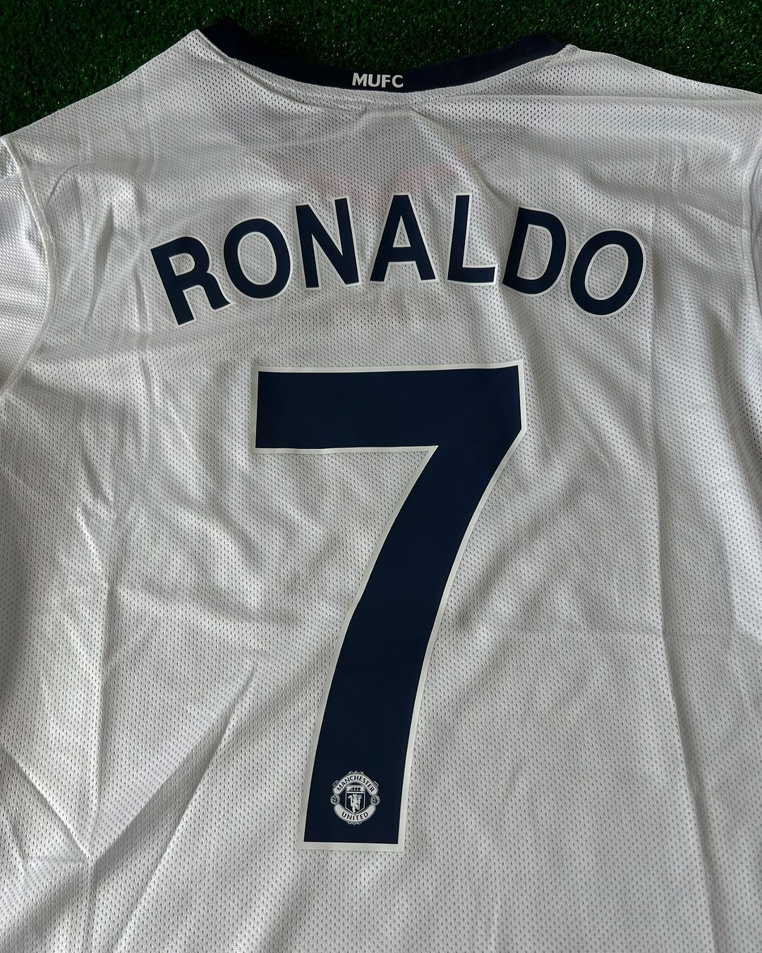 Cristiano Ronaldo Manchester United Long - Sleeve Retro Football Jersey Kit