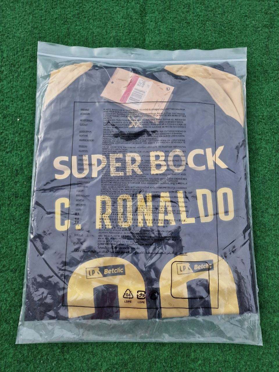 Cristiano Ronaldo Number 28 Sporting CP Retro Football Jersey Kit