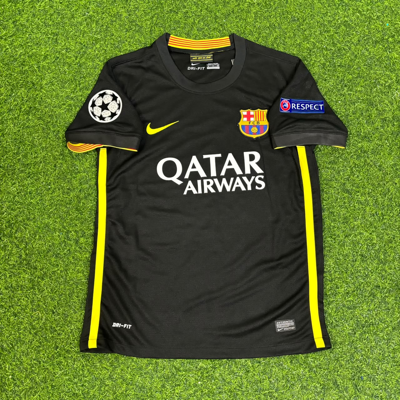 Dani Alves #22 Barcelona 2013-2014 Black Retro Football Jersey Kit