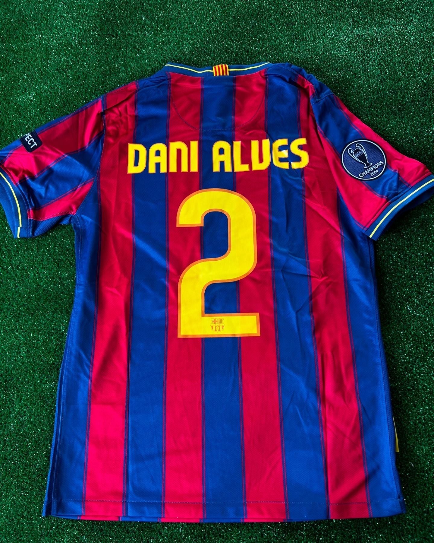 Dani Alves Barcelona Retro Football Jersey Kit