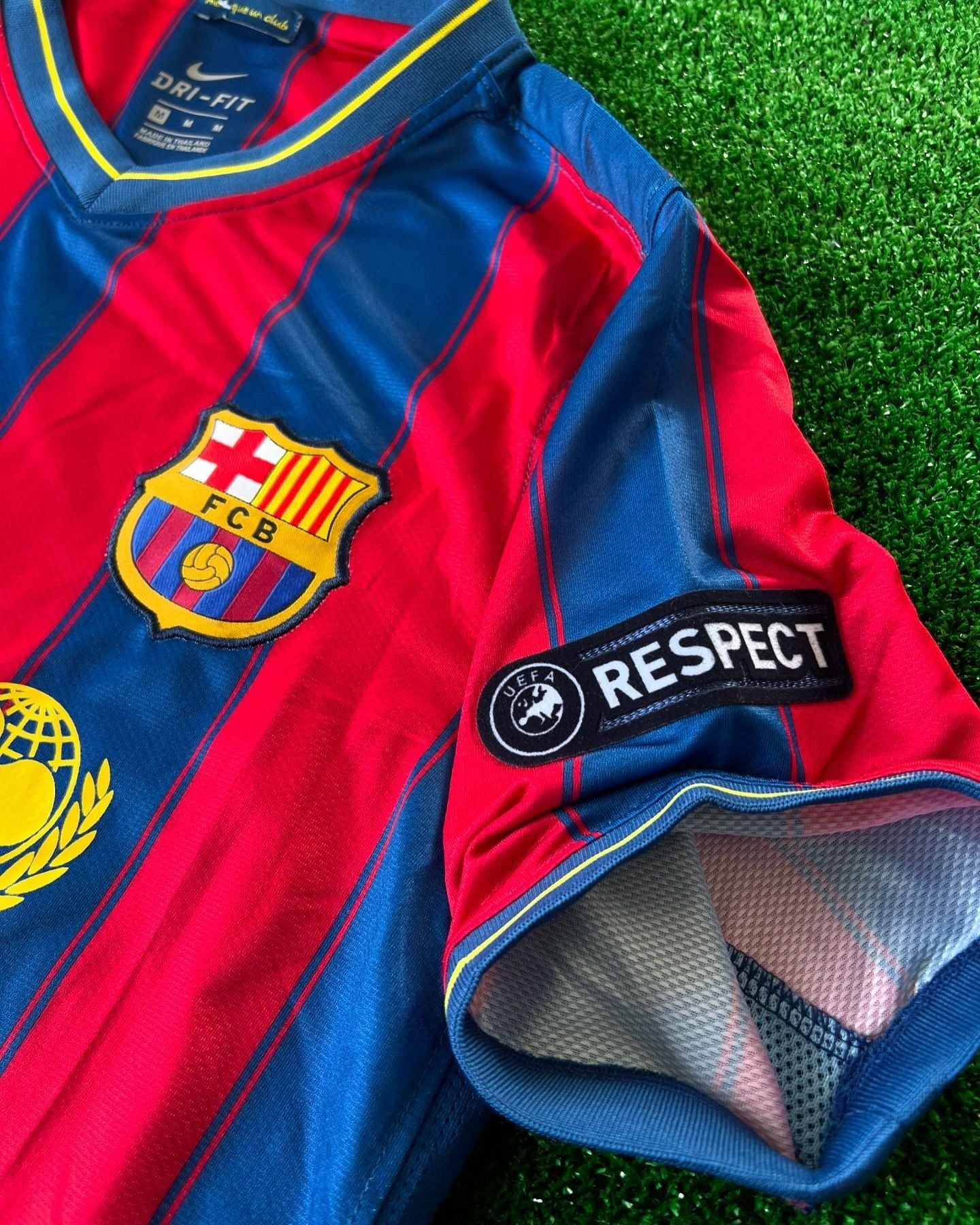 Dani Alves Barcelona Retro Football Jersey Kit
