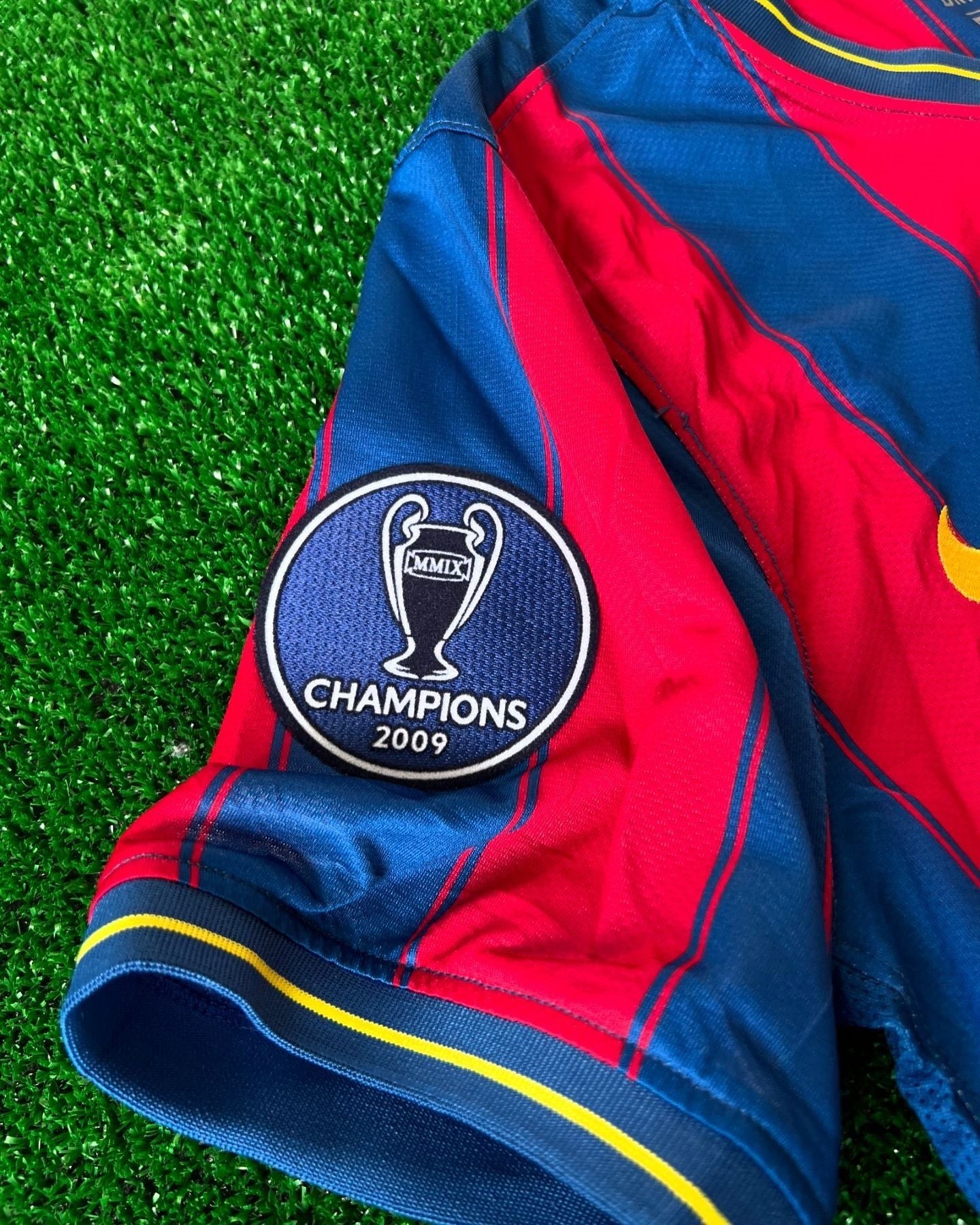 Dani Alves Barcelona Retro Football Jersey Kit
