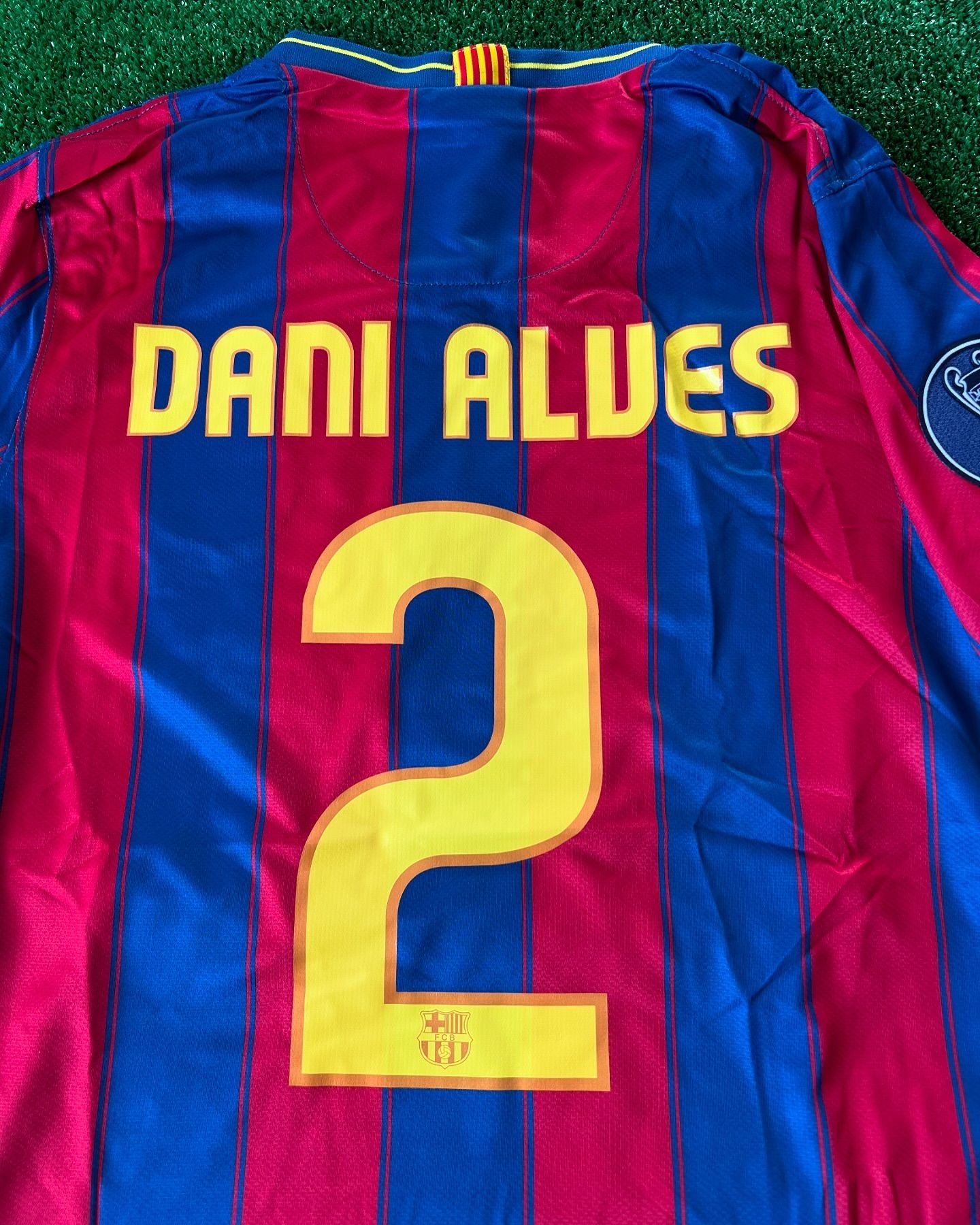 Dani Alves Barcelona Retro Football Jersey Kit