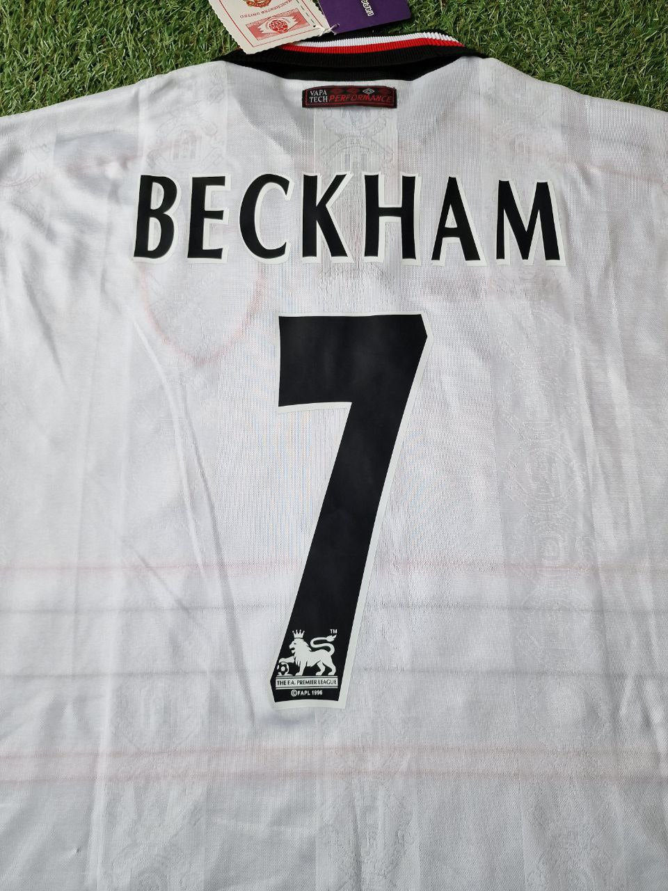 David Beckham Manchester United Retro Football Jersey Kit