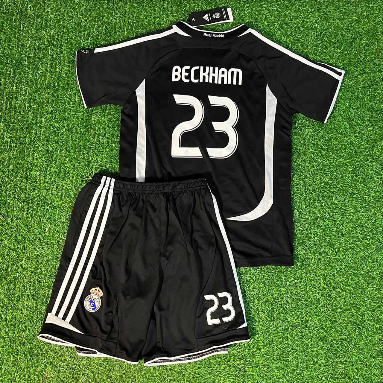 David Beckham Real Madrid 2006 - 2007 Kids Kinder Kids Football Jersey Kit