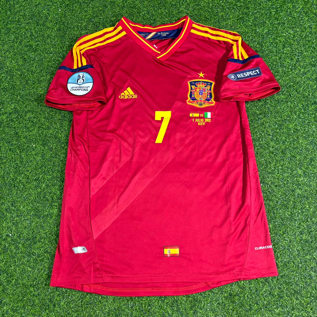 Spain EURO 2012 David Villa Final Retro Football Jersey