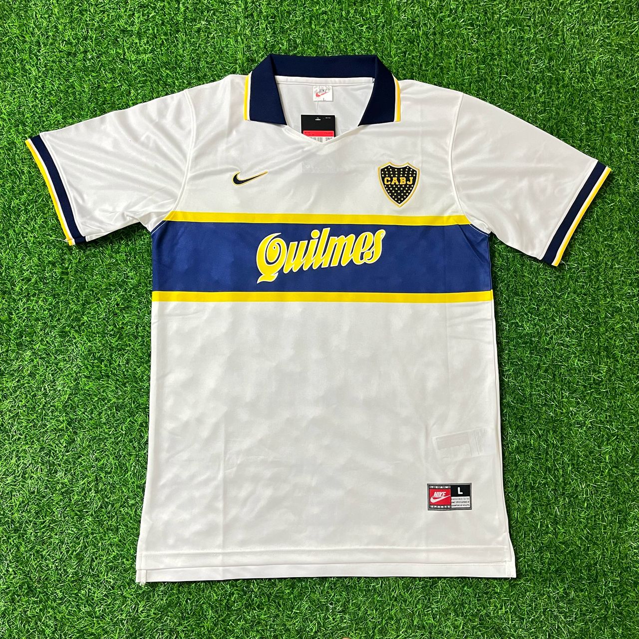 Diego Armando Maradona 10 - Boca Juniors 1996 - 1997 Football Jersey Kit