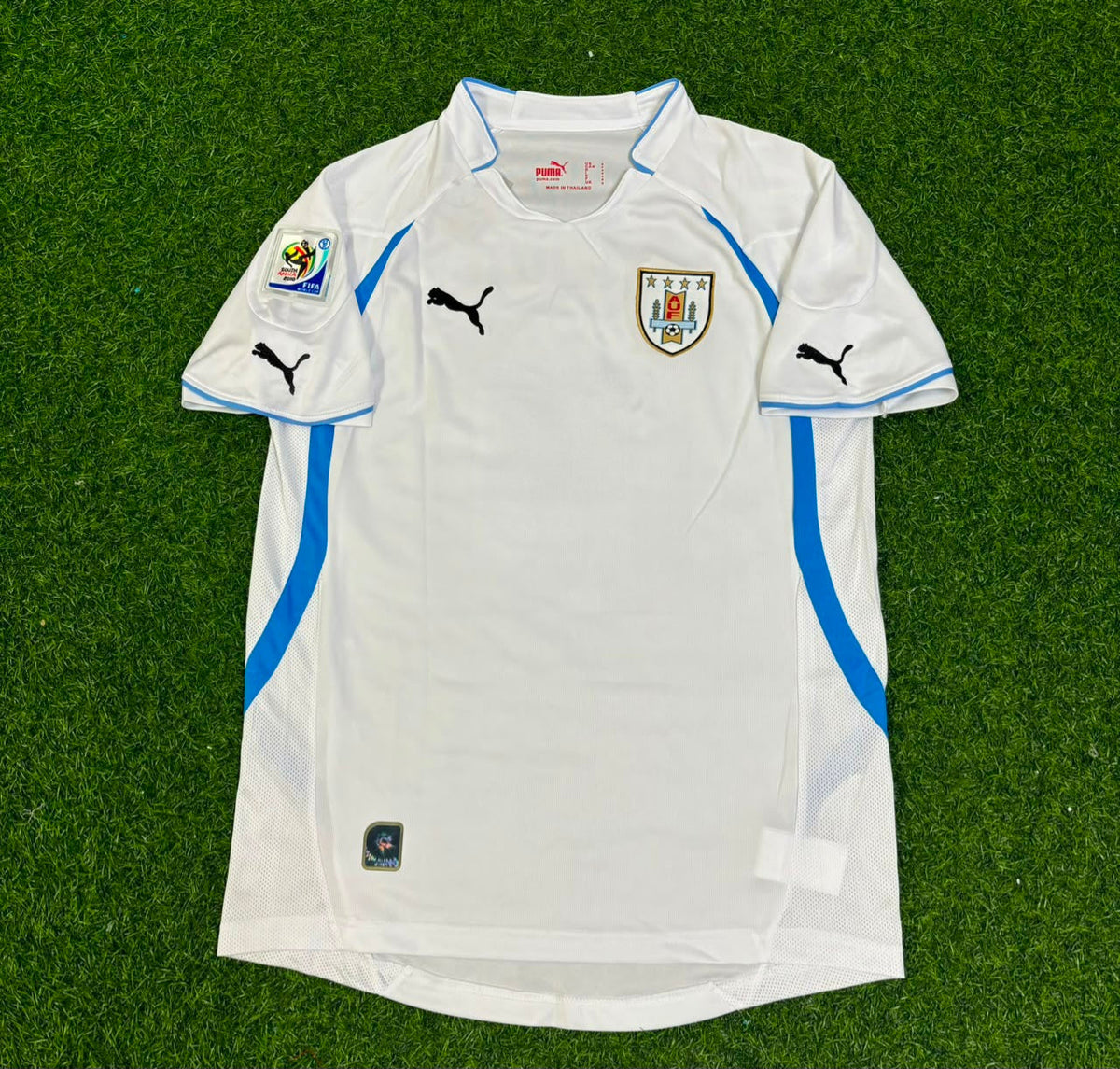 Edinson Cavani Uruguay 2010 World Cup White Retro Football Jersey Paradise Edition