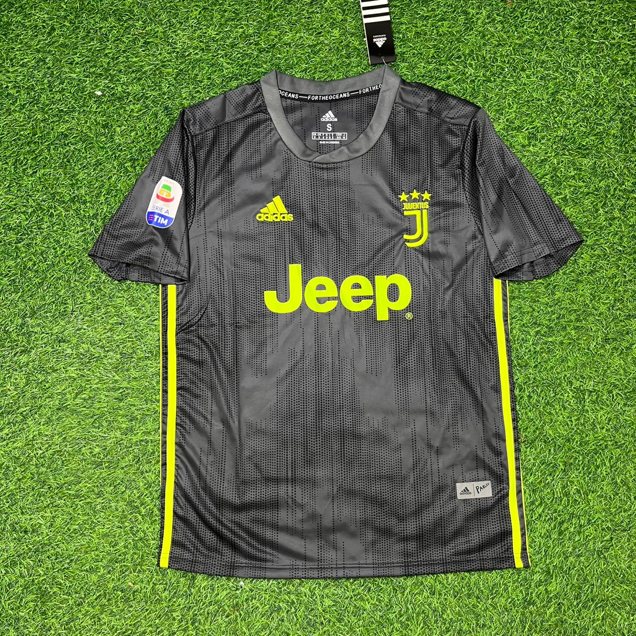 Douglas Costa Juventus 2017-2018 Home Retro Football Jersey Kit