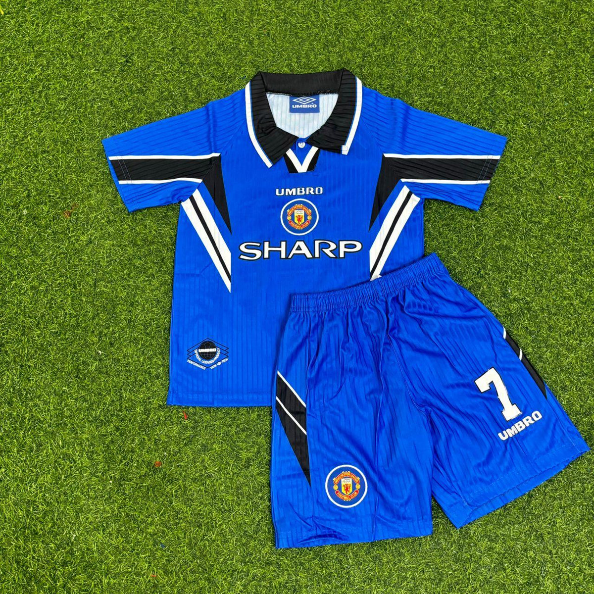 Eric Cantona Manchester United 1996-1997 Blue Retro Kids Football Jersey