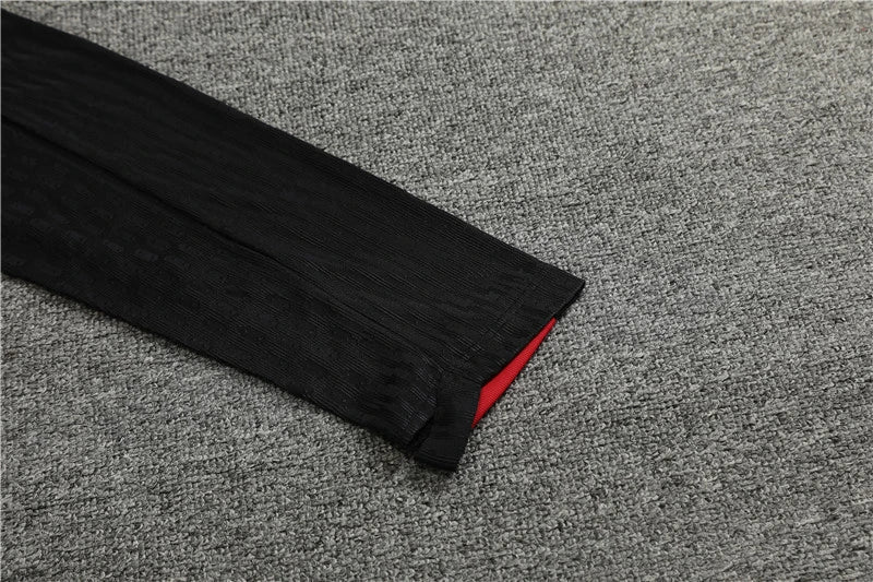 Liverpool Tracksuit Black Training Top Pack