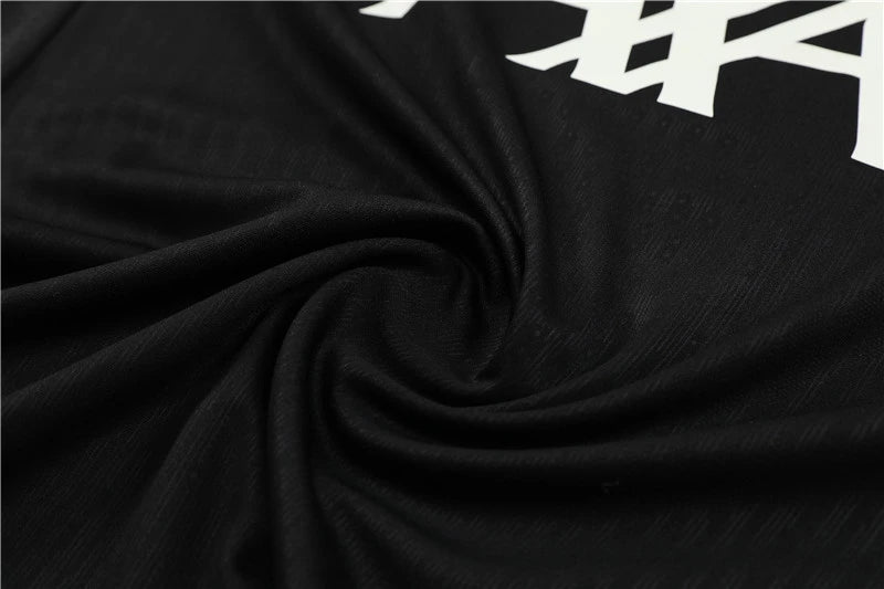 Liverpool Tracksuit Black Training Top Pack