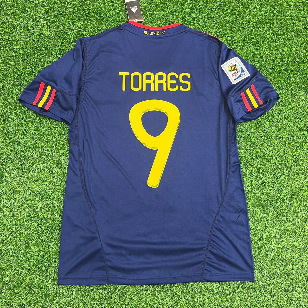 Fernando Torres #9 - Spain 2010 World Cup Final Retro Football